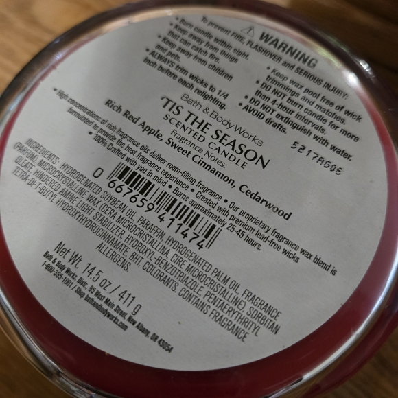 Bath & Body Works 'Tis The Season 3-wick Candle - Picture 2 of 3